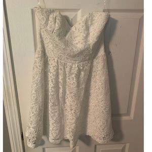 White lace strapless dress